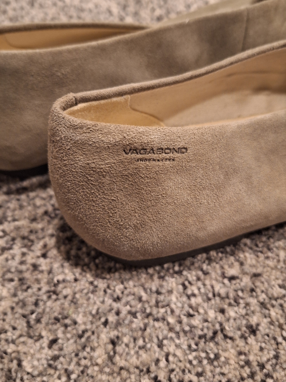 Vagabond Suede Pointed-Toe Flats in Olive/Tan - Picture 6 of 13